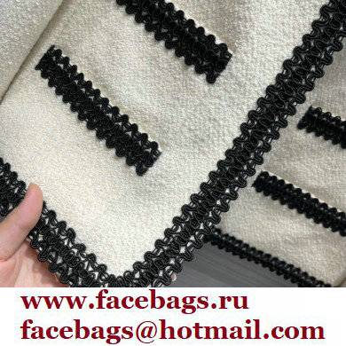 chanel 2021 FALL WINTER white tweed jacket