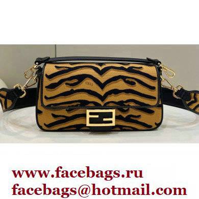 Fendi Tiger motif fabric Medium Baguette Bag 2022 - Click Image to Close