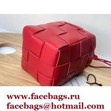 bottega veneta cassette cross-body bucket bag red