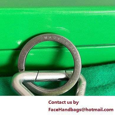 Bottega Veneta triangle leather key ring 02 - Click Image to Close