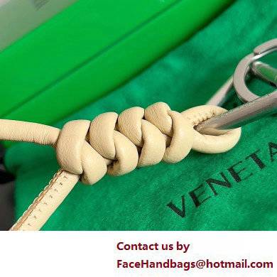 Bottega Veneta triangle leather key ring 04 - Click Image to Close