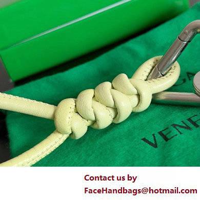 Bottega Veneta triangle leather key ring 05 - Click Image to Close