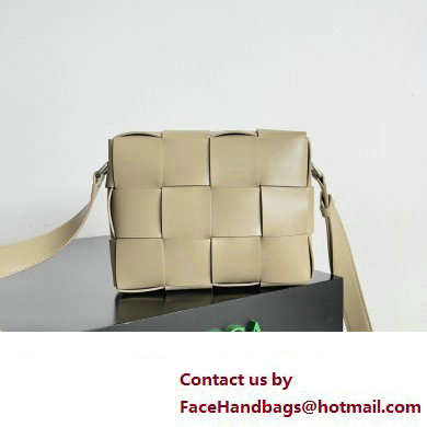 Bottega Veneta Cassette Small Intreccio leather Camera Bag Beige - Click Image to Close