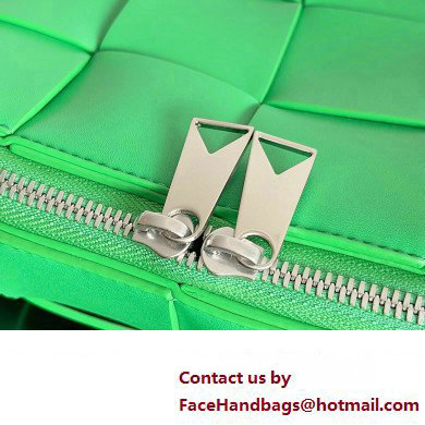 Bottega Veneta Cassette Small Intreccio leather Camera Bag Green - Click Image to Close
