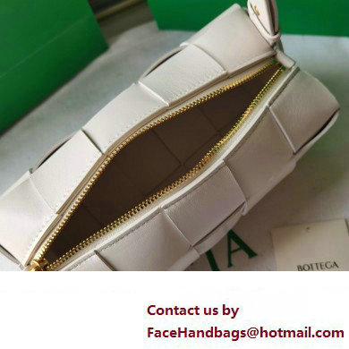Bottega Veneta Intreccio leather Small Brick Cassette shoulder bag 729166 White