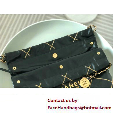 Chanel 22 Handbag in Shiny Calfskin black AS3260 2023