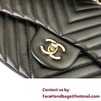 Chanel BLACK Chevron Medium Flap Bag in sheepskin With gold Hardware