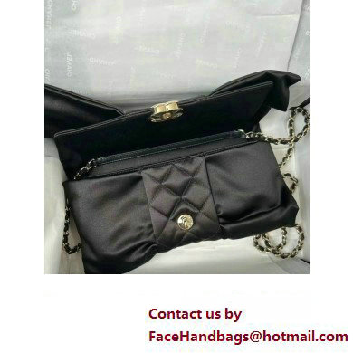 Chanel Clutch in Satin black AS4098 2023