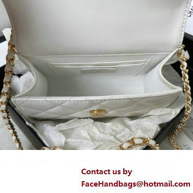 Chanel Clutch with Chain in Lambskin and Imitation Pearls AP3513 WHITE 2023