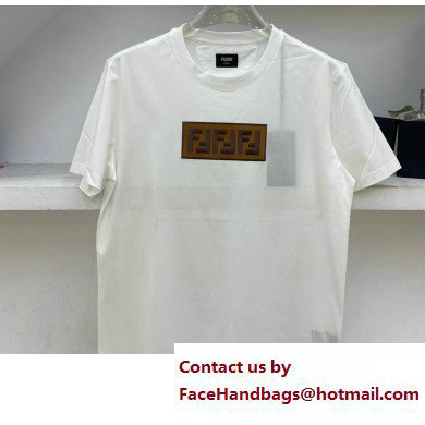 Fendi T-shirt 230208 09 2023