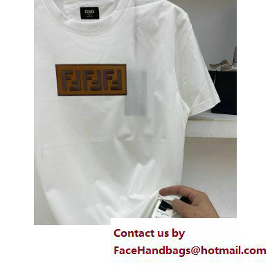 Fendi T-shirt 230208 09 2023