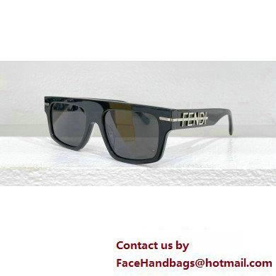 Fendi Sunglasses FE40097I 05 2023