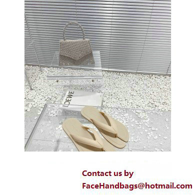 Maison Margiela Tabi Flip-Flops Rubber Thong Sandals Beige 2023