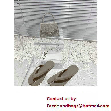 Maison Margiela Tabi Flip-Flops Rubber Thong Sandals Etoupe 2023