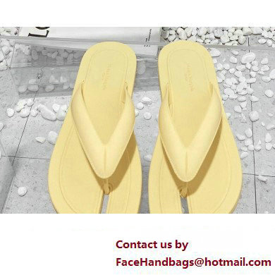 Maison Margiela Tabi Flip-Flops Rubber Thong Sandals Yellow 2023