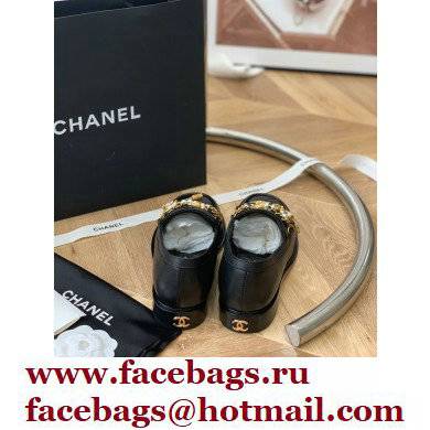 Chanel Chain Lambskin and Jewelry Loafers G38922 Black 2022