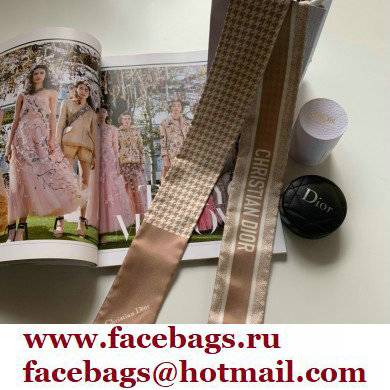 Dior Rose Des Vents and White Silk Twill 30 Montaigne Mitzah Scarf 2022 - Click Image to Close