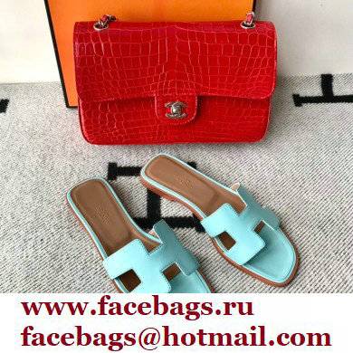Hermes Oran Flat Sandals in Swift Box Calfskin 35