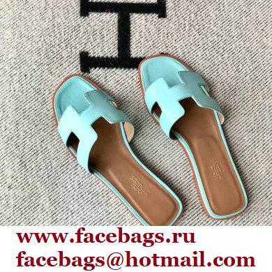 Hermes Oran Flat Sandals in Swift Box Calfskin 35