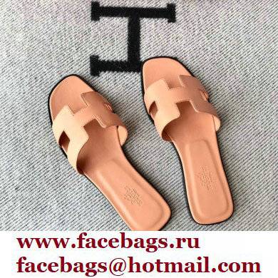 Hermes Oran Flat Sandals in Swift Box Calfskin 38