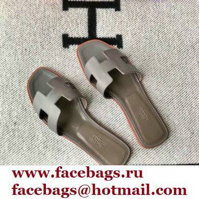 Hermes Oran Flat Sandals in Swift Box Calfskin 56