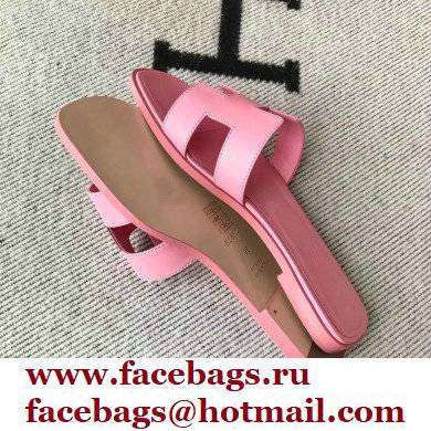 Hermes Oran Flat Sandals in Swift Box Calfskin 71