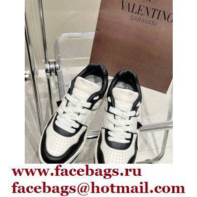 Valentino Low-top ONE STUD Sneakers 03 2022 - Click Image to Close