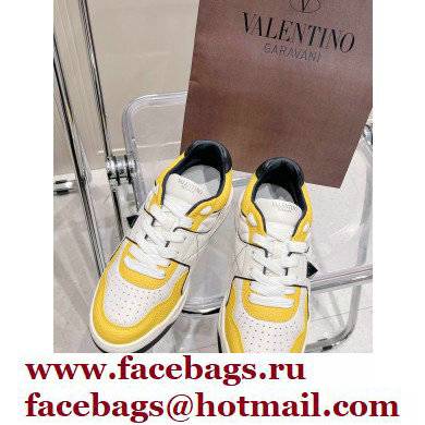 Valentino Low-top ONE STUD Sneakers 05 2022