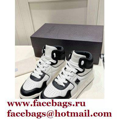 Valentino Mid-Top ONE STUD Sneakers 01 2022