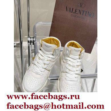 Valentino Mid-Top ONE STUD Sneakers 07 2022 - Click Image to Close