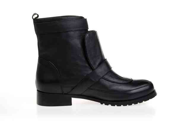 Chanel shoes leather boots 72103 black