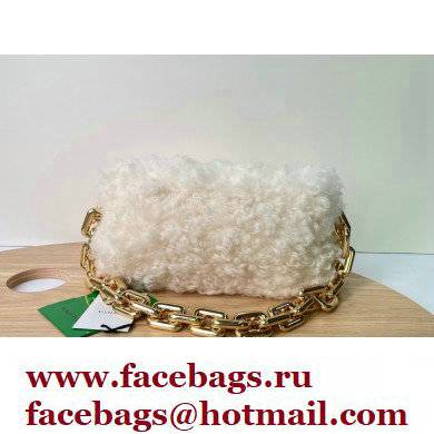Bottega venetta shearling chain pouch cream 2021 - Click Image to Close