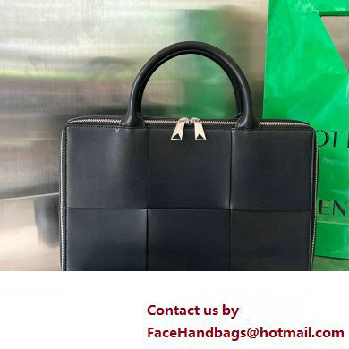 Bottega Veneta Intreccio leather Arco Briefcase Bag with detachable strap Black