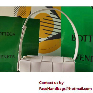 Bottega Veneta Intreccio leather Small Brick Cassette shoulder bag 729166 White - Click Image to Close