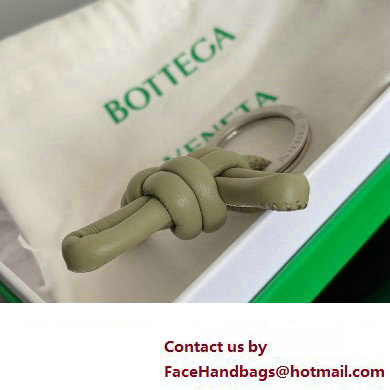 Bottega Veneta Knot Leather key ring 02