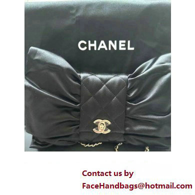 Chanel Clutch in Satin black AS4098 2023